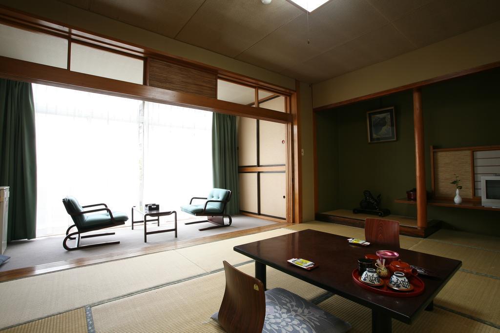 Sakaeya Hotel Tendō Habitación foto